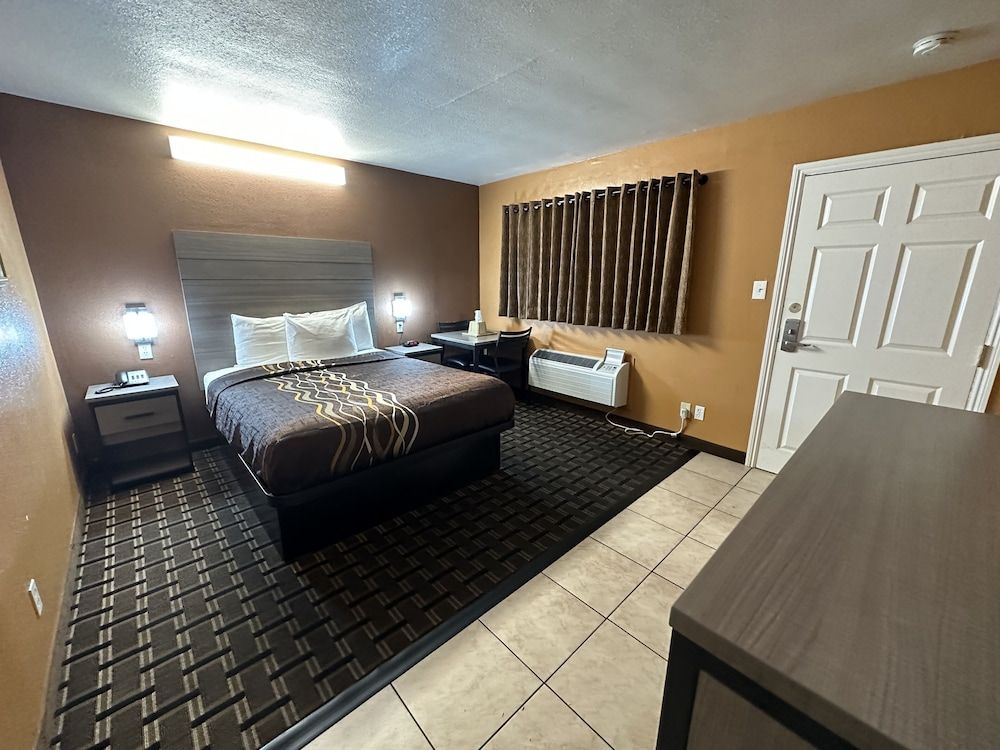 New Corral Motel Basic Room, 1 Queen Bed, Non Smoking 7