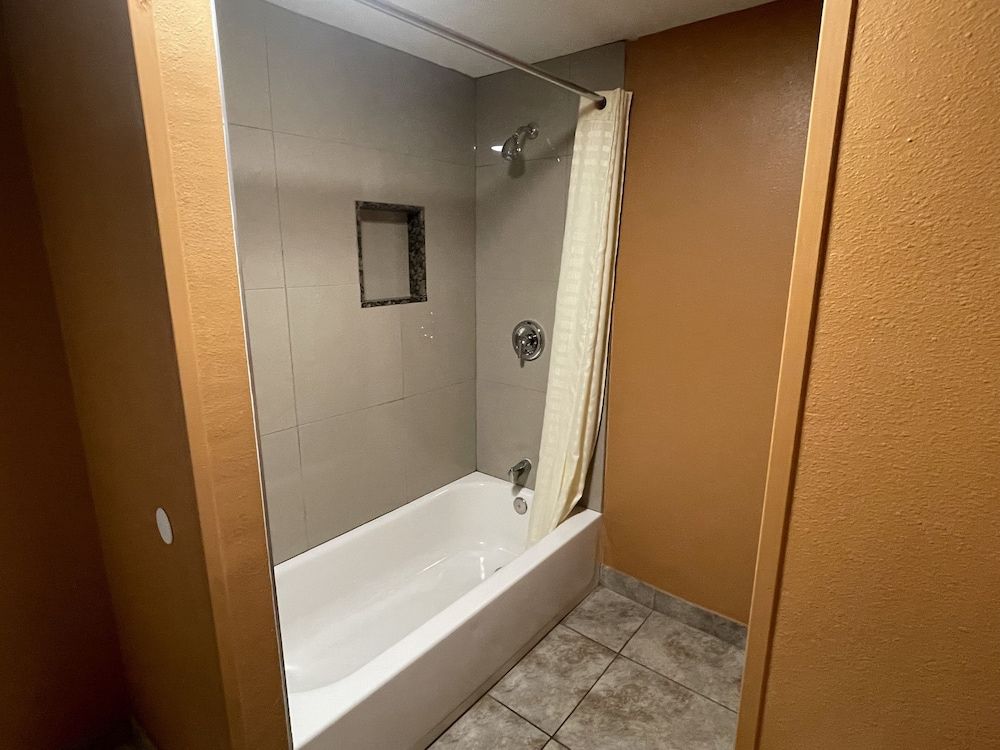 New Corral Motel Basic Room, 1 Queen Bed, Non Smoking 14