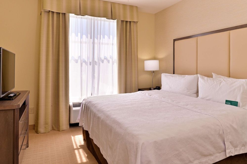 Suite, 1 King Bed, Non Smoking