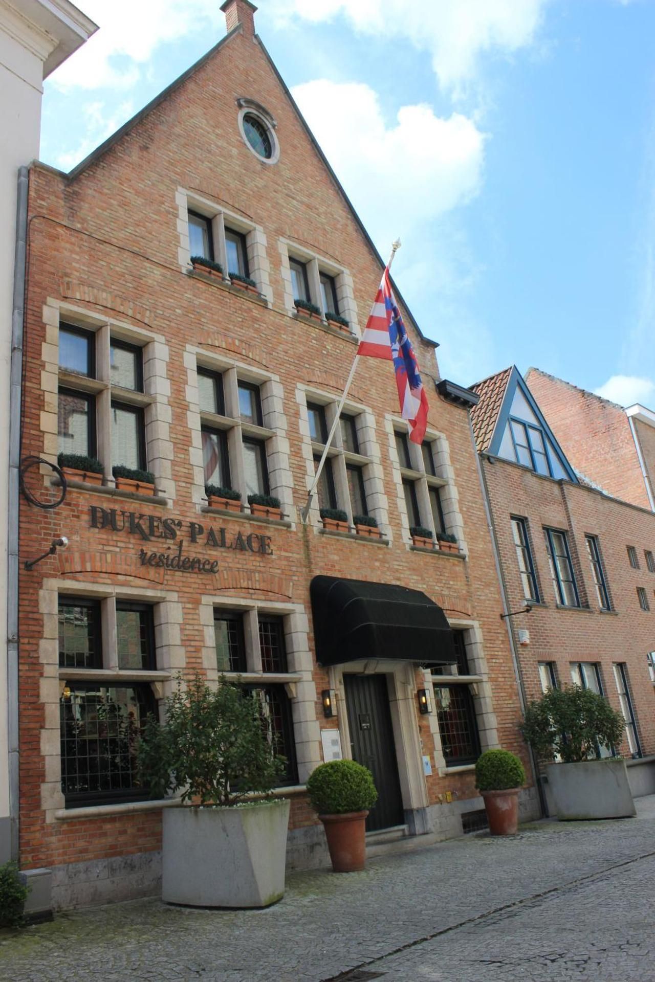 undefined Hotel Dukes Palace Residence 2