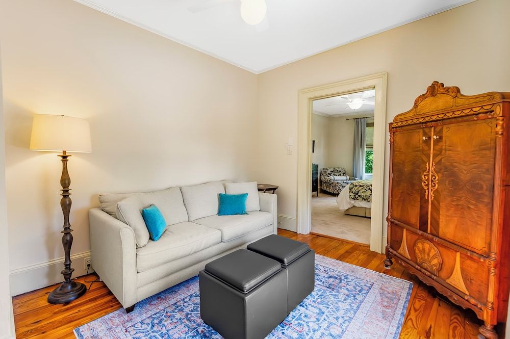 The Aerie Bed and Breakfast Grand Suite, 1 King Bed, Private Bathroom (The Caleb Bradham Suite) 5