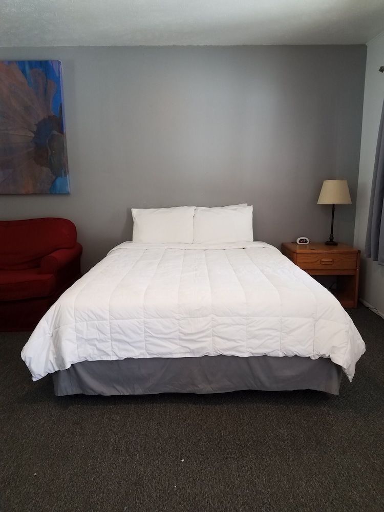 Standard Room (Room 2)