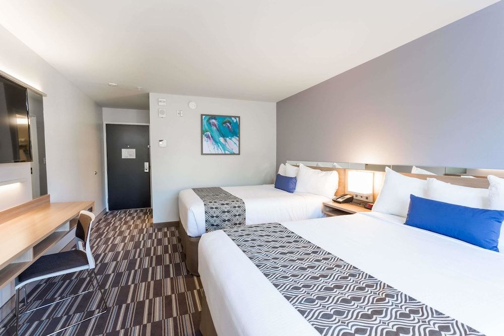 Room, 2 Queen Beds, Non Smoking