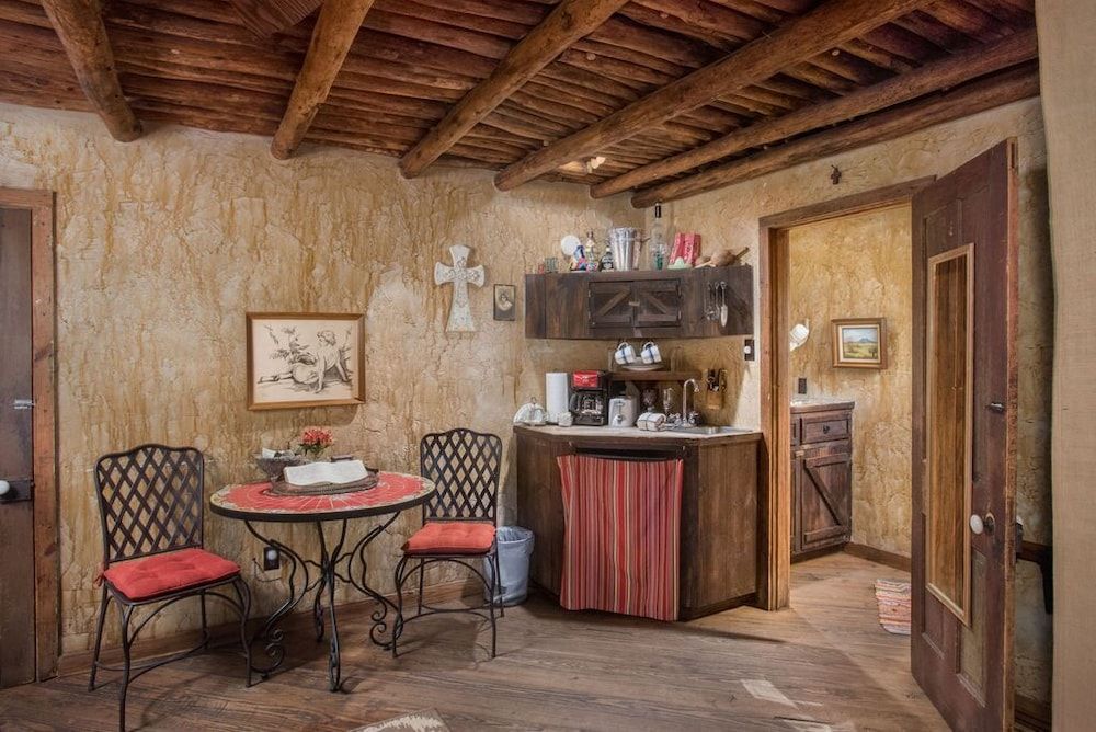 7F Lodge Classic Cabin, 1 Queen Bed, Jetted Tub (Mexico) 2