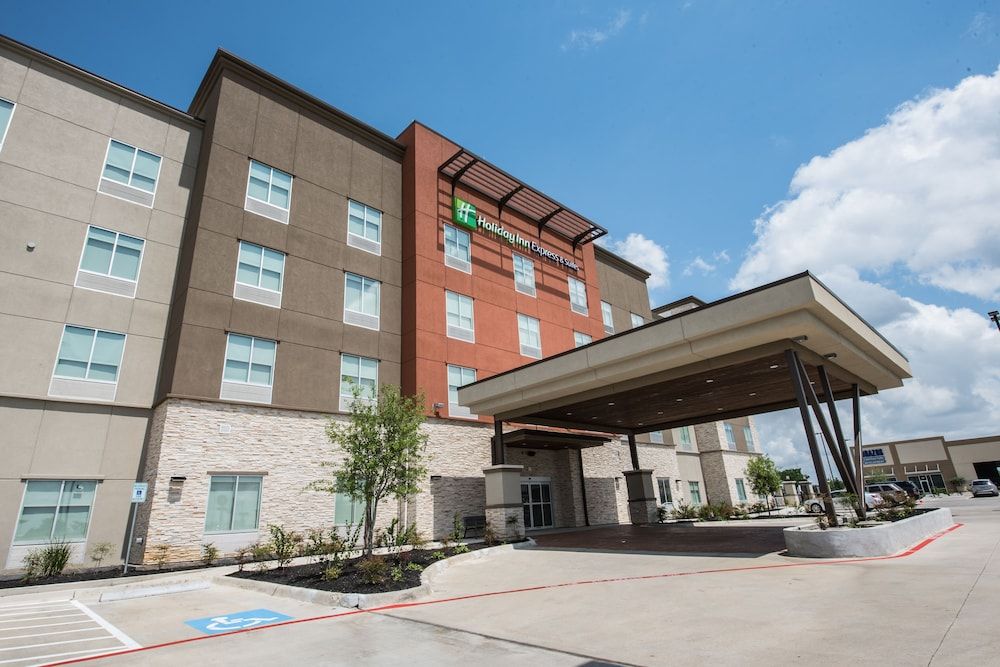 undefined Holiday Inn Express & Suites Houston - Hobby Airport Area by IHG 7
