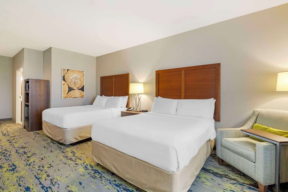 Standard Room, 2 Queen Beds, Non Smoking