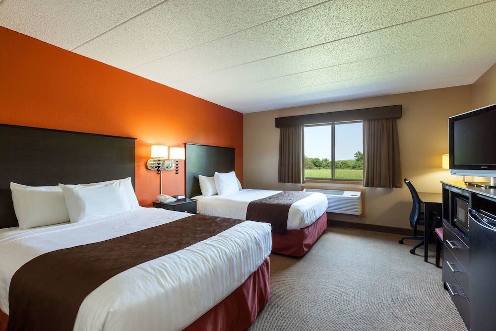 Room, 2 Queen Beds, Non Smoking