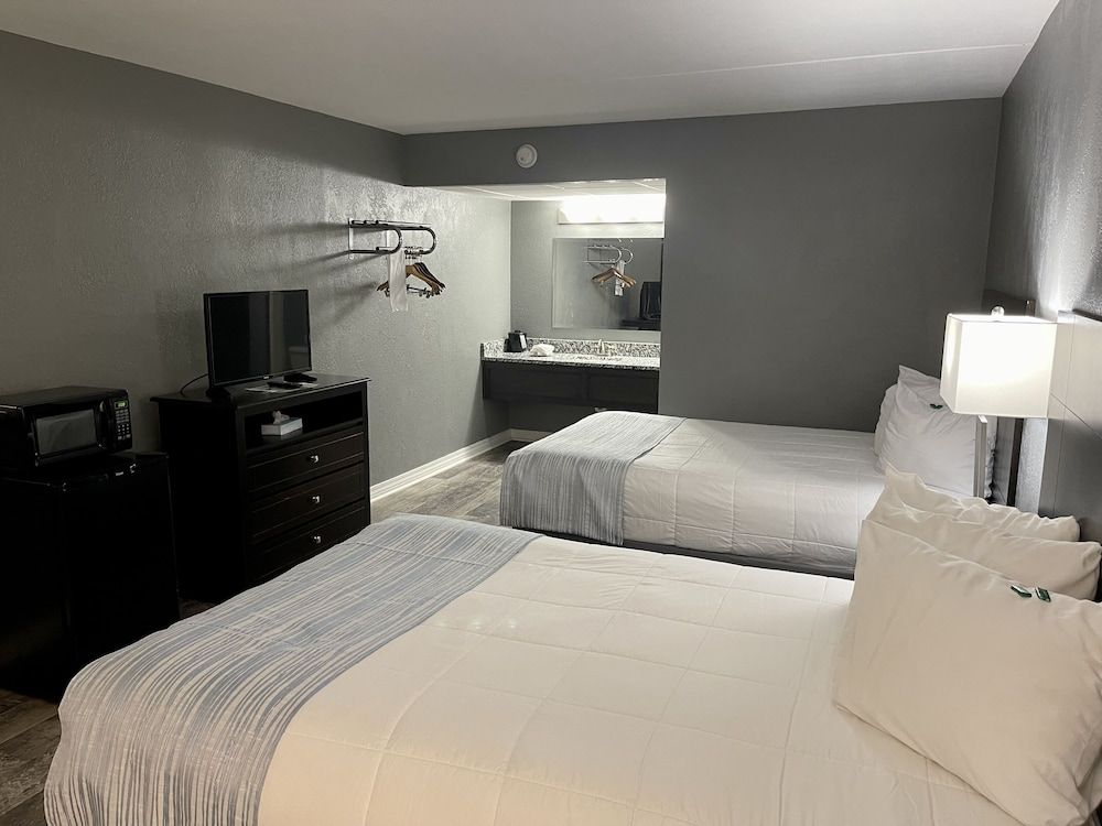 Lake Norfork Resort Standard Room, 2 Double Beds, Non Smoking