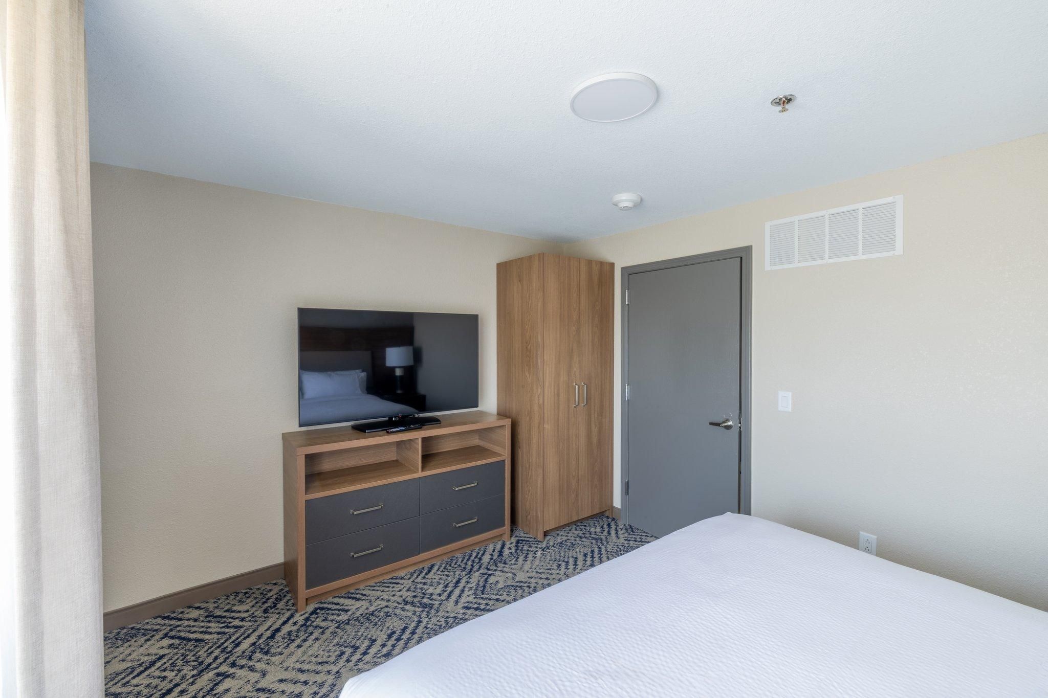 1 King Bed 1 Bedroom Suite