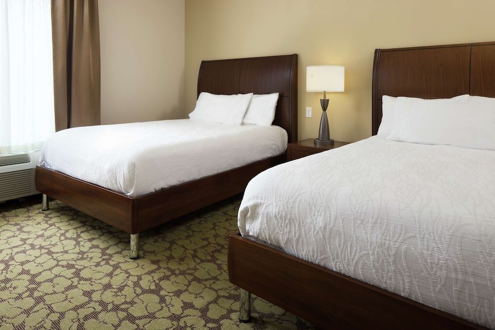 Room, 2 Queen Beds, Accessible (Mobility & Hearing, Roll-In Shower)