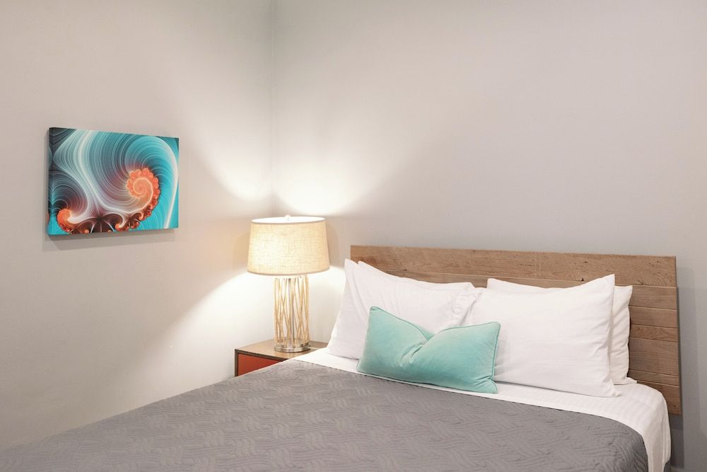 Spectacular 2 Bedroom Suite