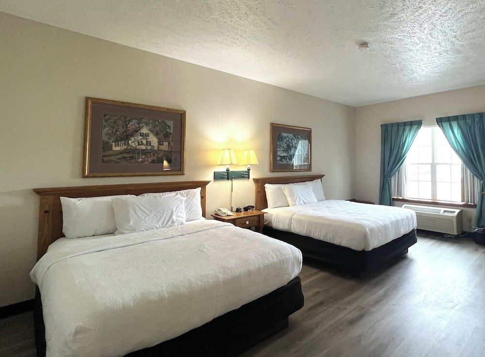 Van Buren Hotel 2 Queen Beds 2