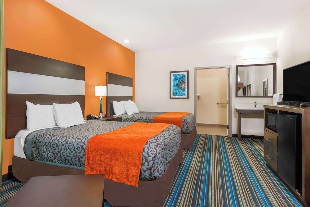 Room, 2 Queen Beds, Non Smoking