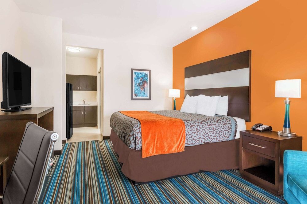 Room, 1 King Bed, Non Smoking