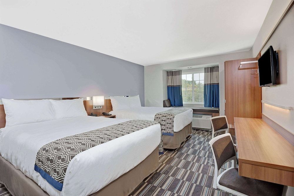 Room, 2 Queen Beds, Accessible, Non Smoking