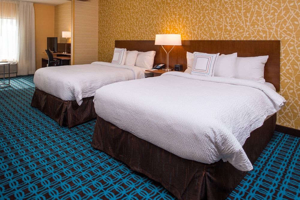 Room, 2 Queen Beds (Mobility/Hearing Accessible, Tub)