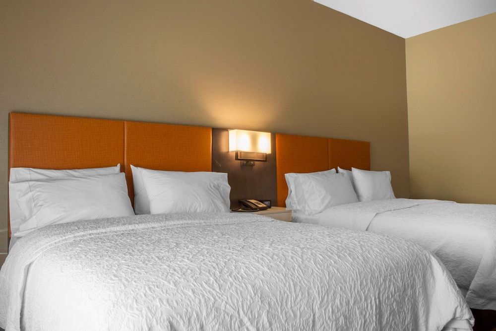 Room - 2 Queen, Hearing Accessible