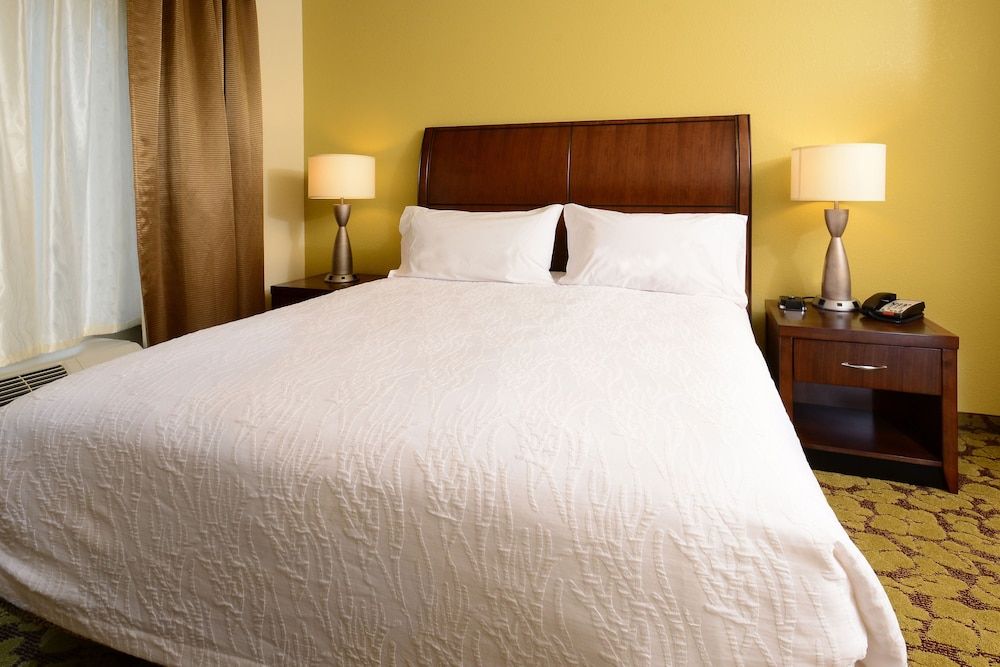 Room, 1 King Bed, Non Smoking (Shotgun)