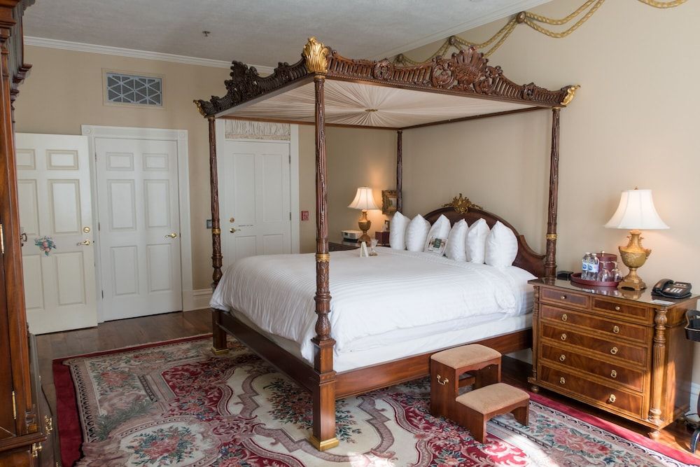 Braeburn Suite