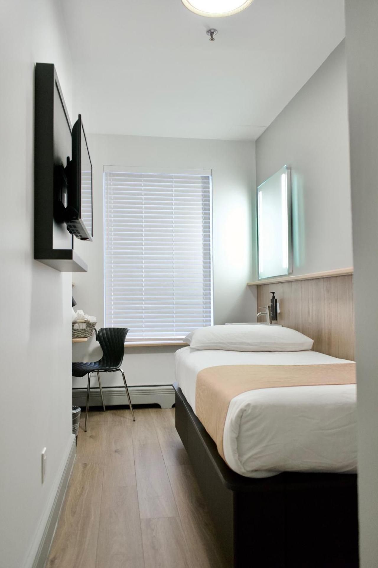 undefined Americana Inn 6