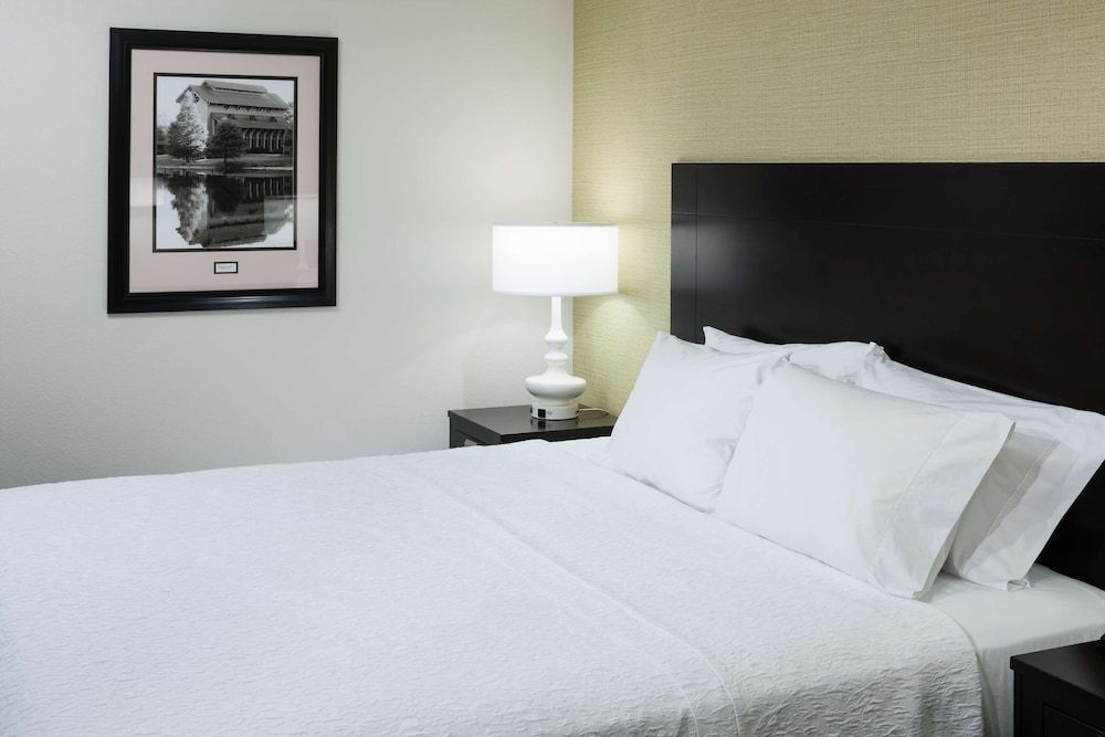 Room, 1 King Bed, Accessible (Roll In Shower)