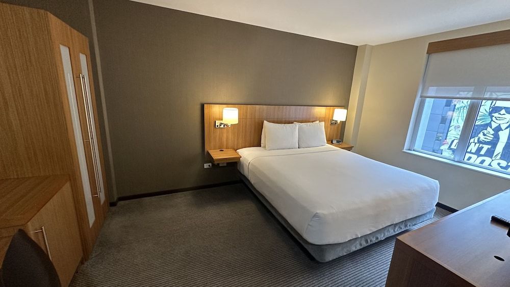 undefined Hyatt Place Long Island City/New York City 4