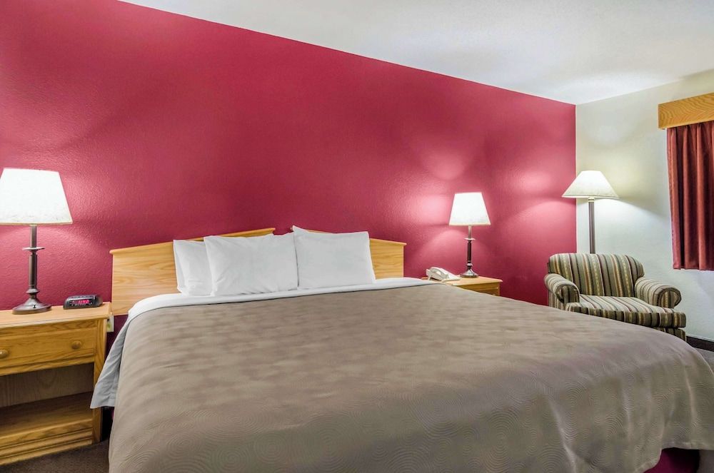 Standard Room, 1 King Bed, Non Smoking