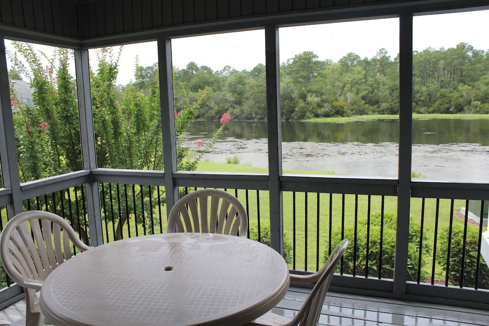 Condo, 2 Bedrooms