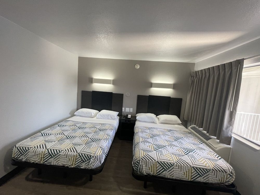 Deluxe Room, 2 Double Beds, Non Smoking, Refrigerator & Microwave