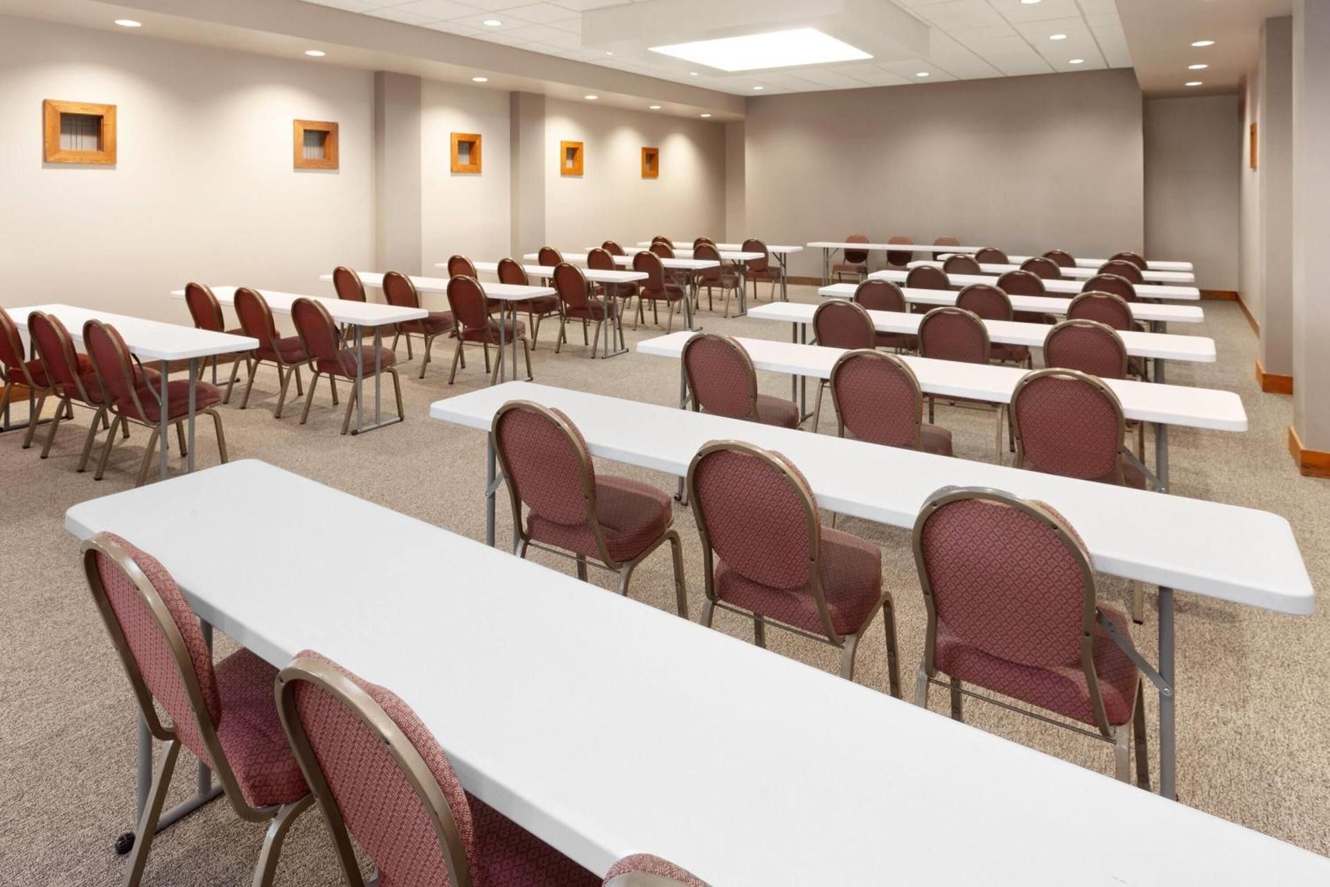 meeting room / ballrooms
