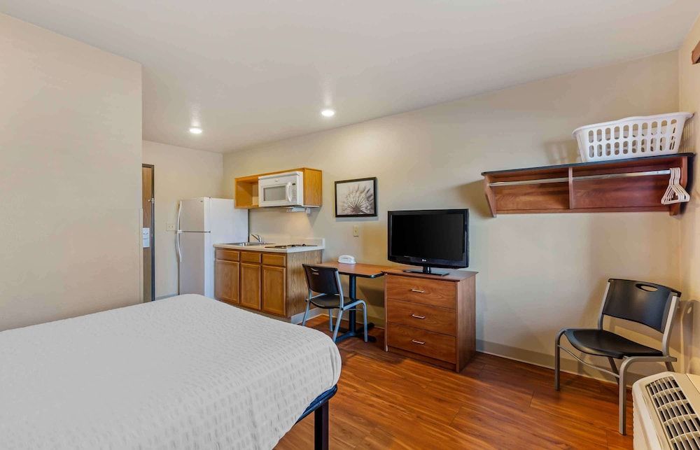 Standard Studio, Non Smoking, Refrigerator & Microwave
