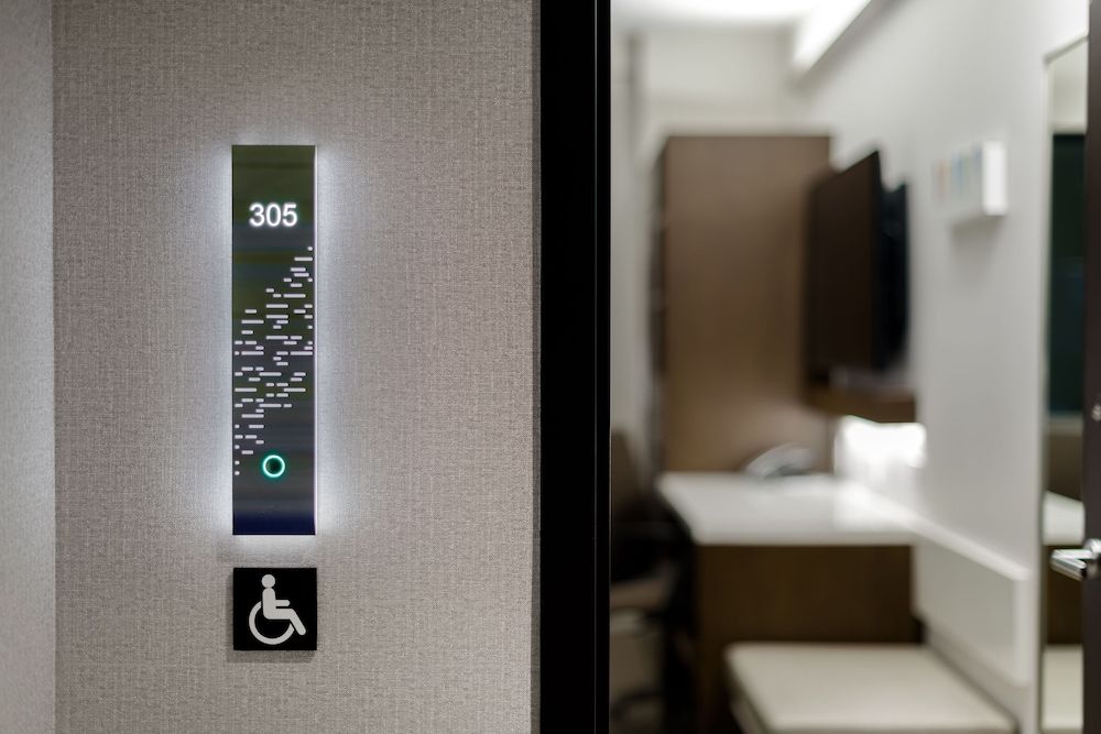 Metro King ADA Hearing/Visual Roll-In Shower