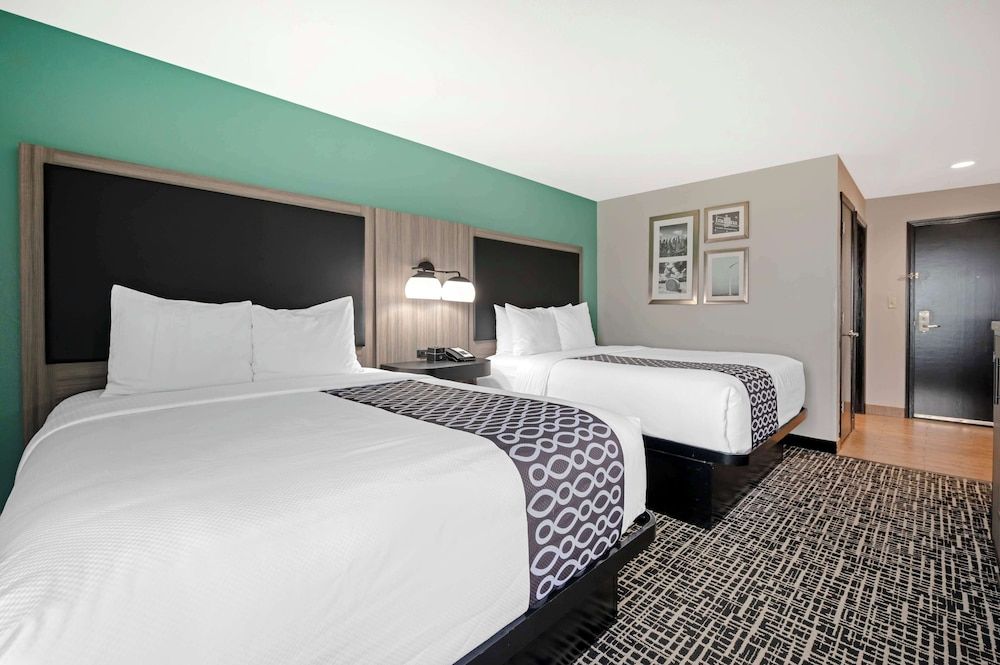 Standard Room, 2 Queen Beds, Non Smoking
