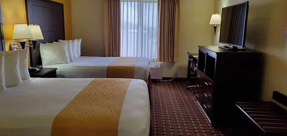 Standard Room, 2 Queen Beds, Non Smoking, Refrigerator & Microwave
