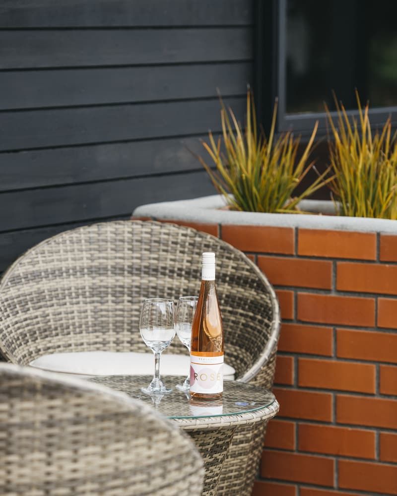 Riverside Hotel Marlborough Executive - Queen 7