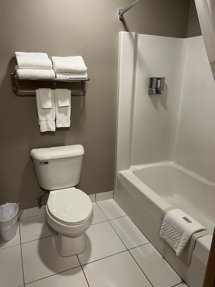 Suite, Jetted Tub