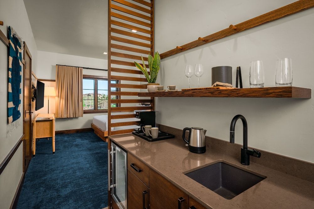 Juniper Preserve Standard Room, 2 Queen Beds, Resort View 7