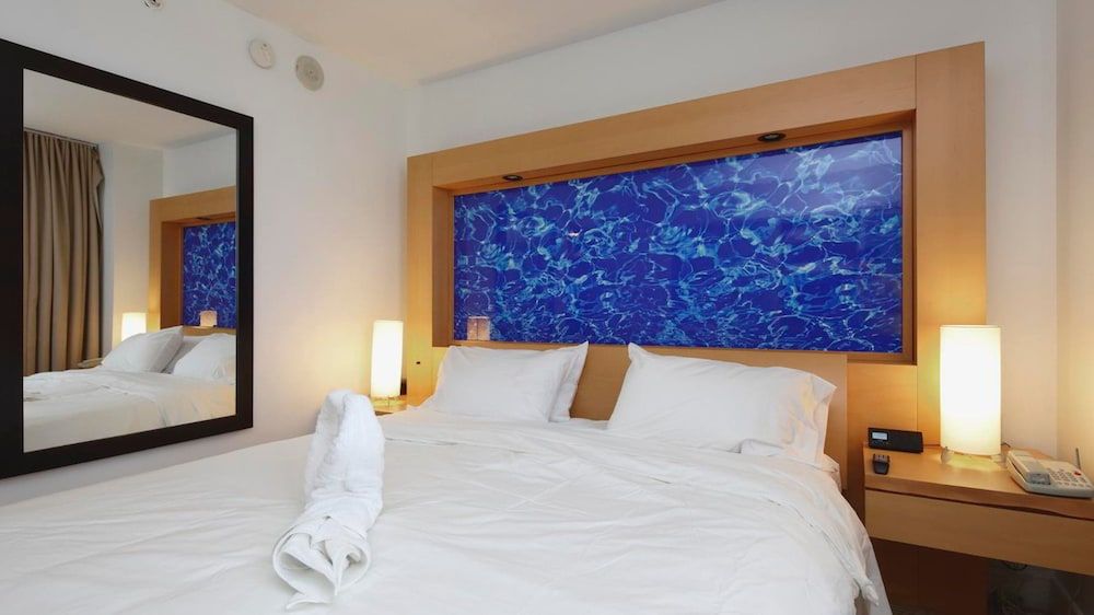 Luxury Condo, 1 Bedroom, Ocean View, Beachfront