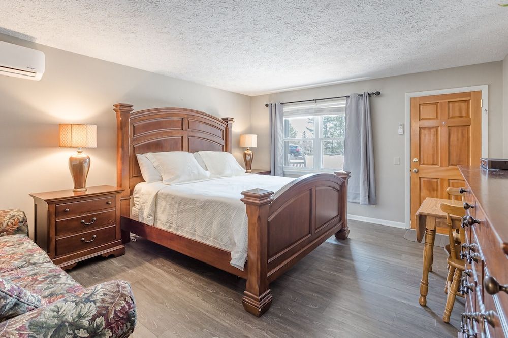 Echo Mountain Inn Little Echo Room 301