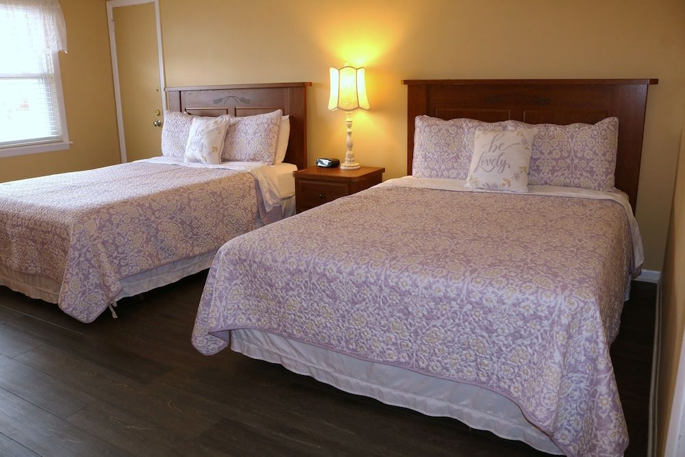 Echo Mountain Inn Little Echo Room 304