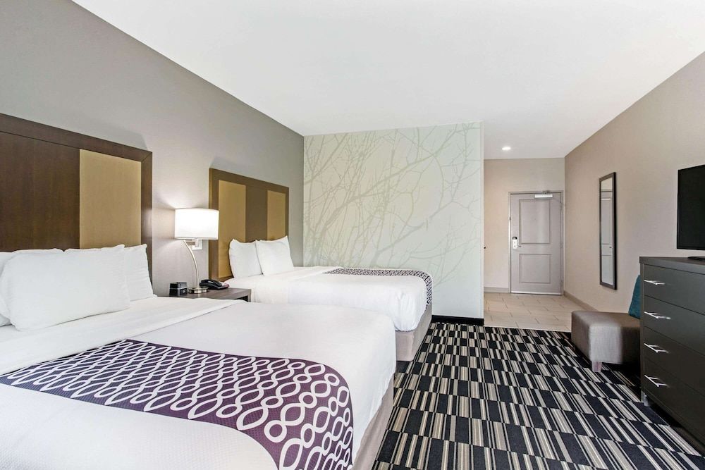 Room, 2 Queen Beds, Non Smoking