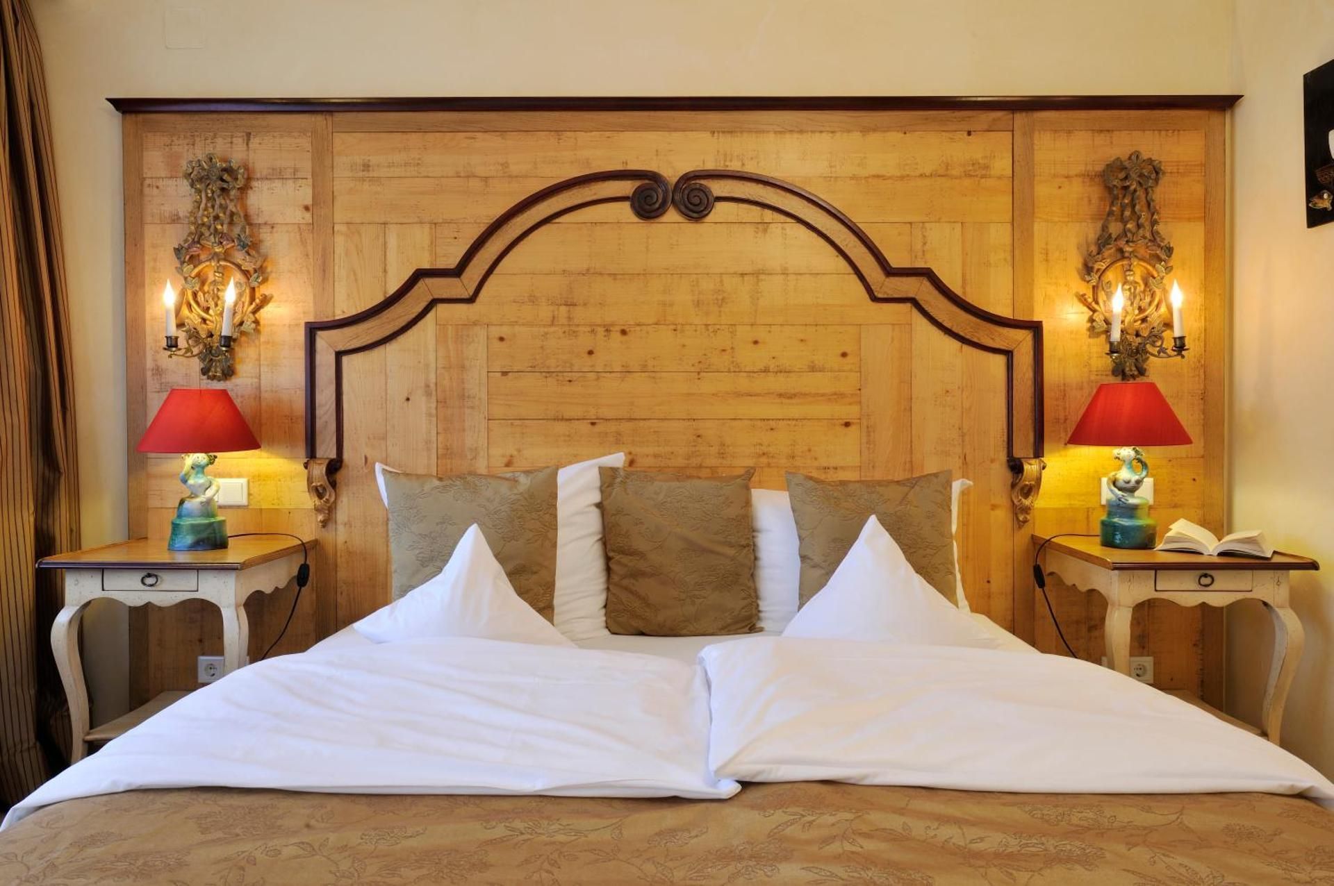 Double Room West