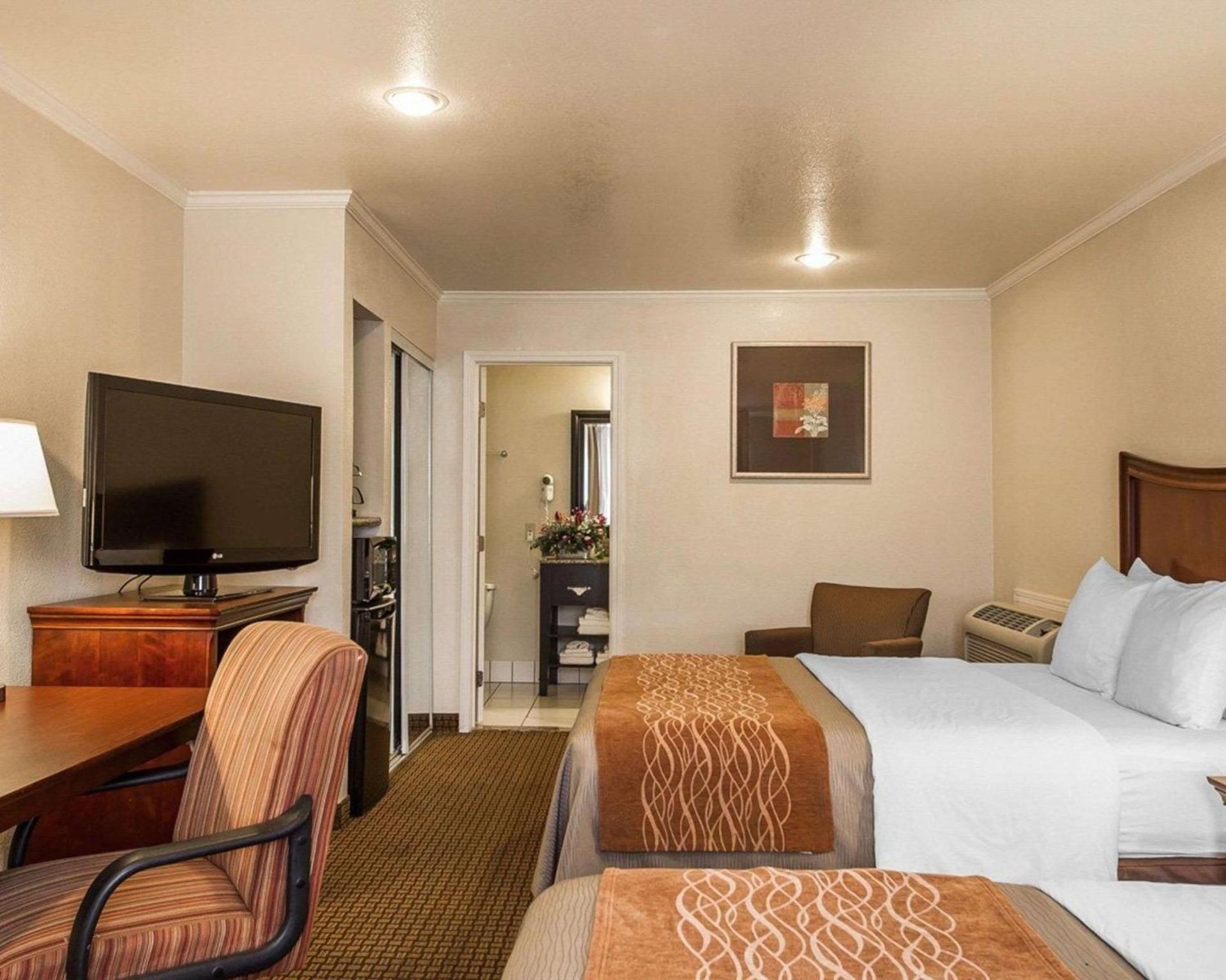 undefined Blu Pacific Hotel 7