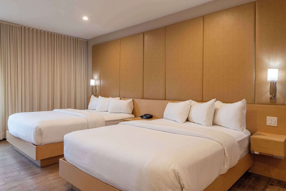 Standard Room, 2 Queen Beds, Non Smoking