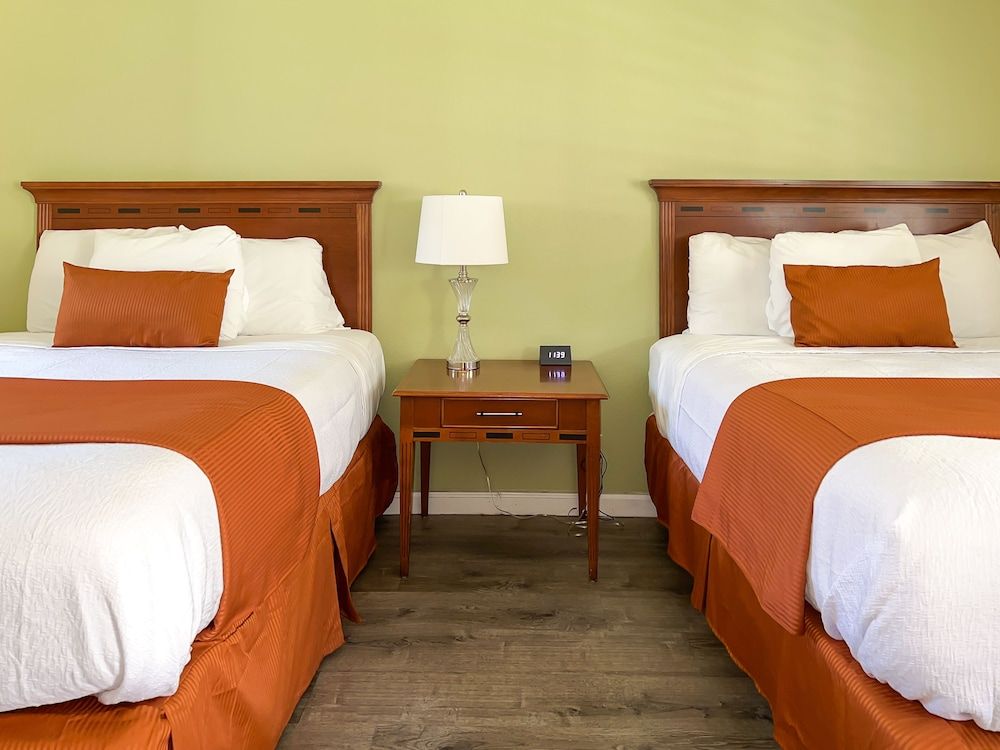 The Old West Inn Standard Room, 2 Queen Beds, Non Smoking 8