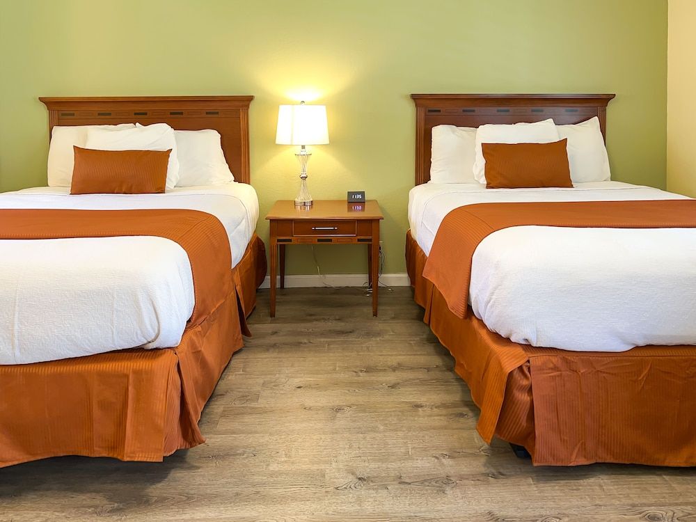 The Old West Inn Standard Room, 2 Queen Beds, Non Smoking