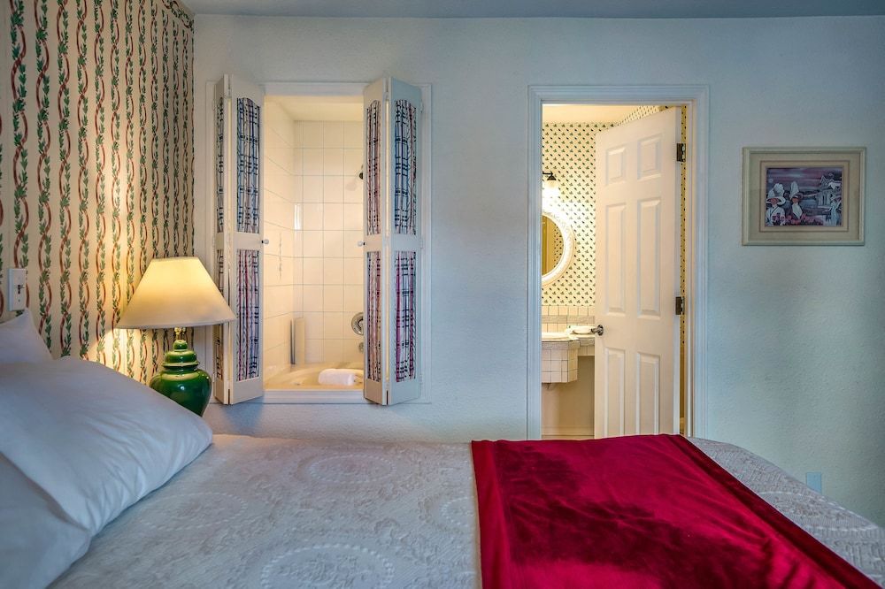 Auld Holland Inn Miss Elly Suite 4