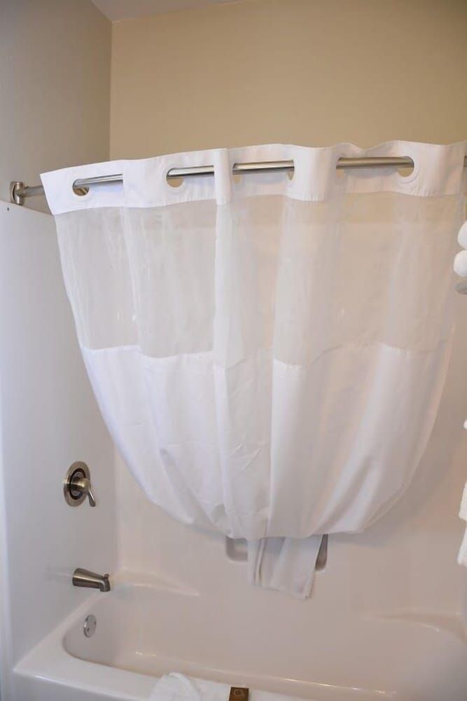 Roosevelt Inn and Suites Standard Double Room 2