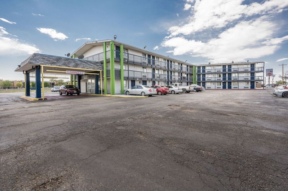 undefined Relax Inn West Amarillo Medical Center 5