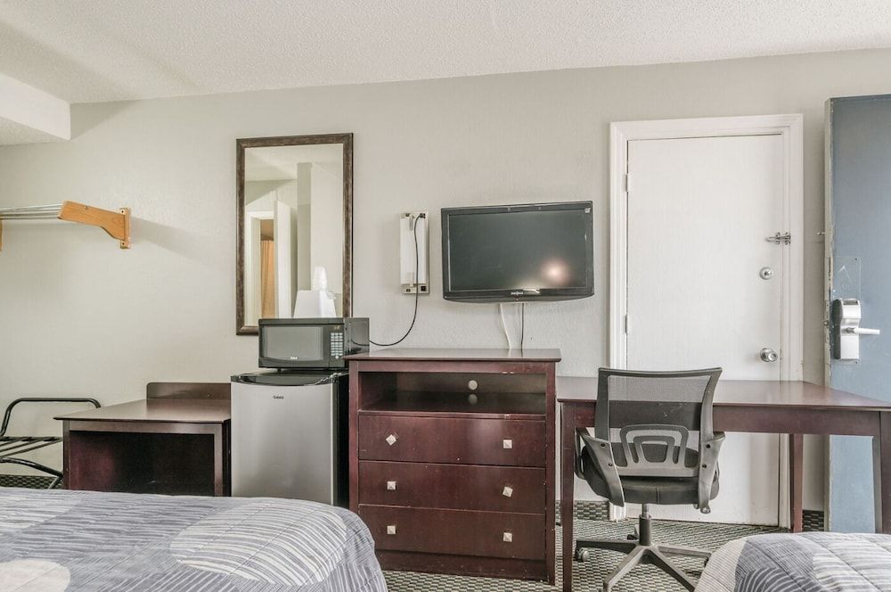 undefined Relax Inn West Amarillo Medical Center 2